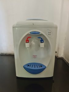 Dispenser panas saja